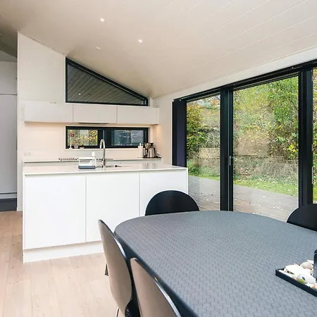 Luxury Retreat - By Traum Holiday home