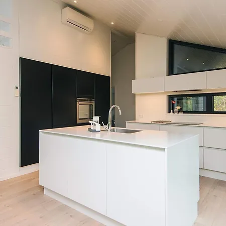 Luxury Retreat - By Traum Holiday home *